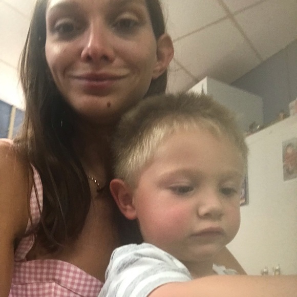 Meet your Posher, Tiffani - Picture 5 of 8